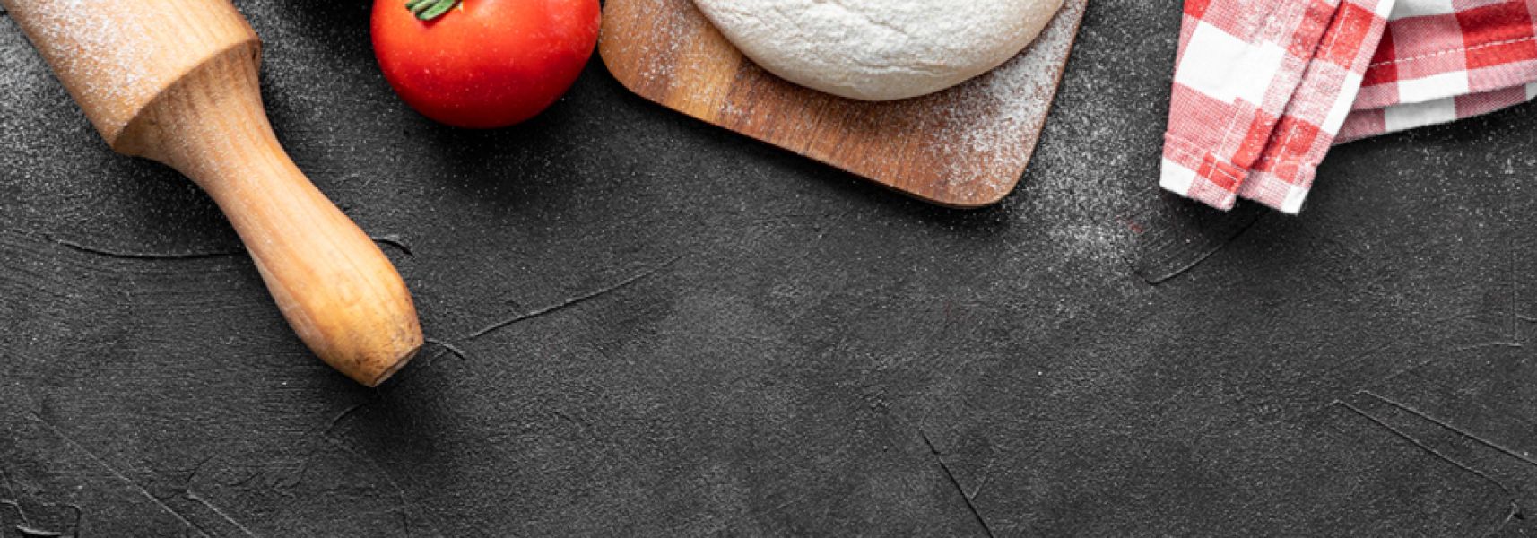 Cucina piano di lavoro Pavia: quando il color “nero” definisci gli spazi e crea atmosfera