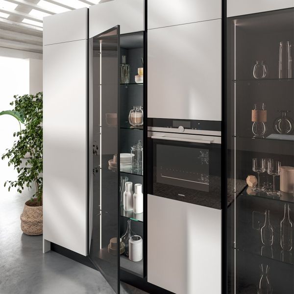 Cucine con ante in vetro Pavia: Integrazioni e personalizzazioni